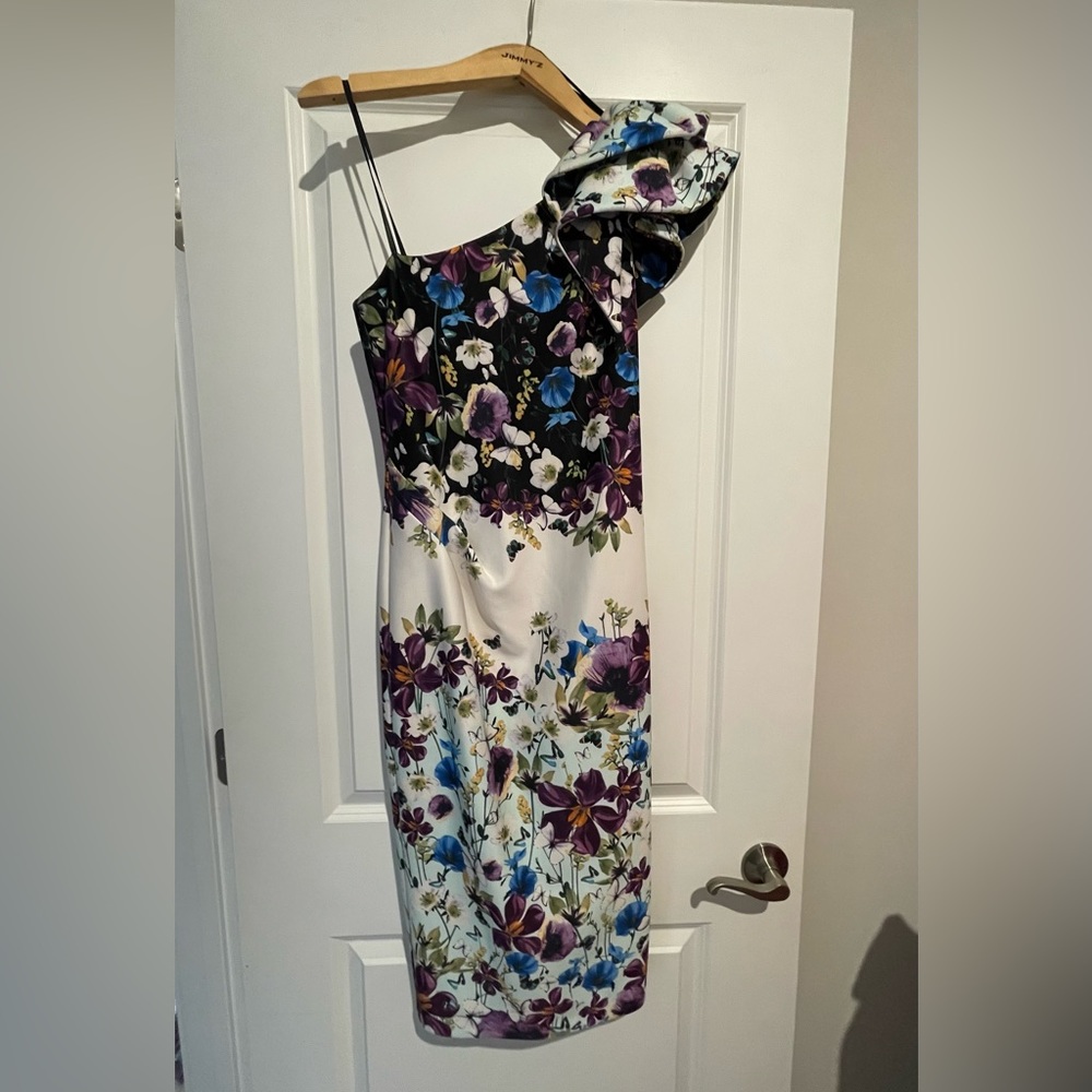 Betsey Adams size 6 one shoulder flower dress